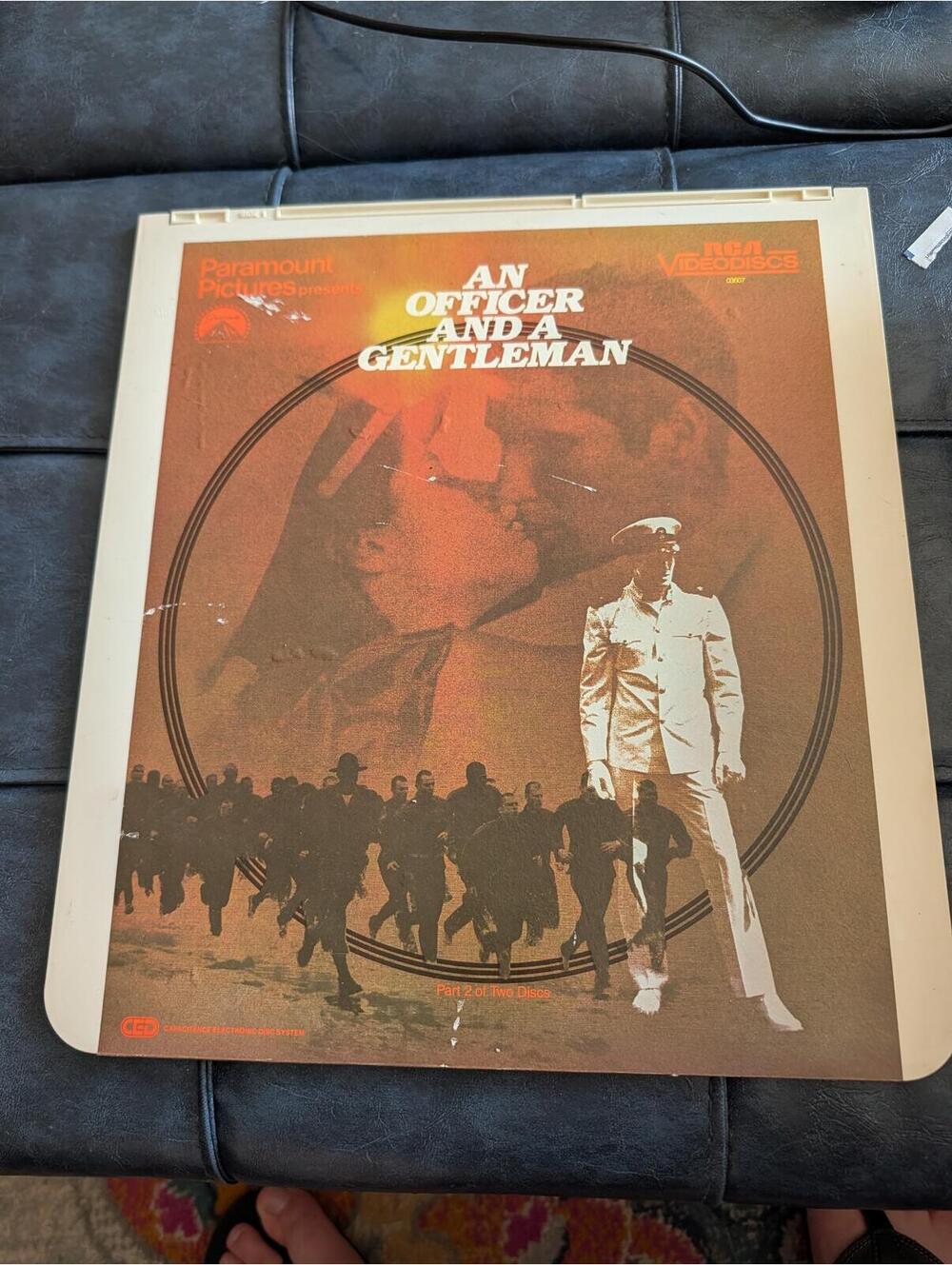 An Officer and a Gentleman - RCA VideoDisc CED